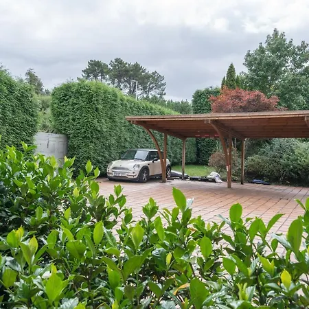 Espectacular Con Piscina Y Porche Exterior